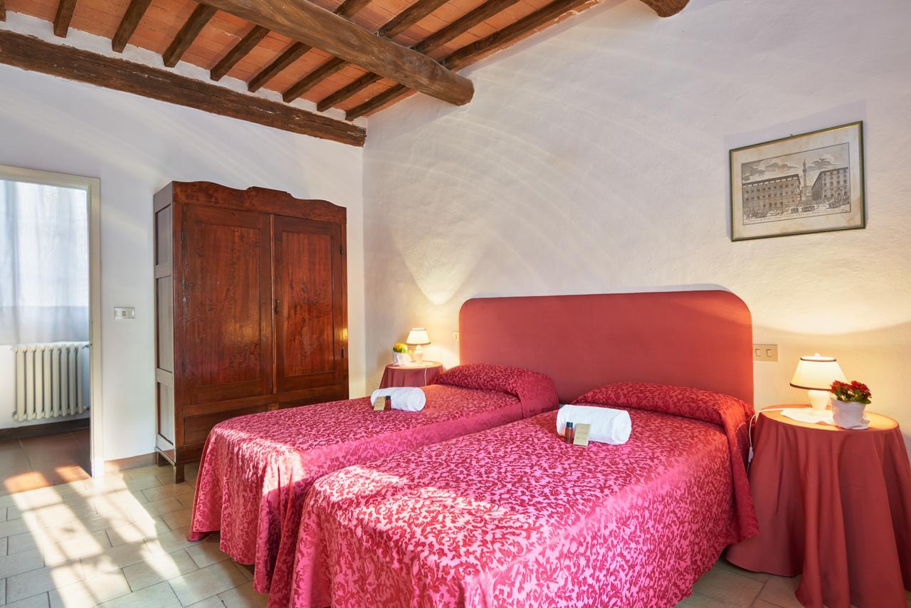 Agriturismo Pometti - Fattoria La Selva เตรกวานดา ภายนอก รูปภาพ