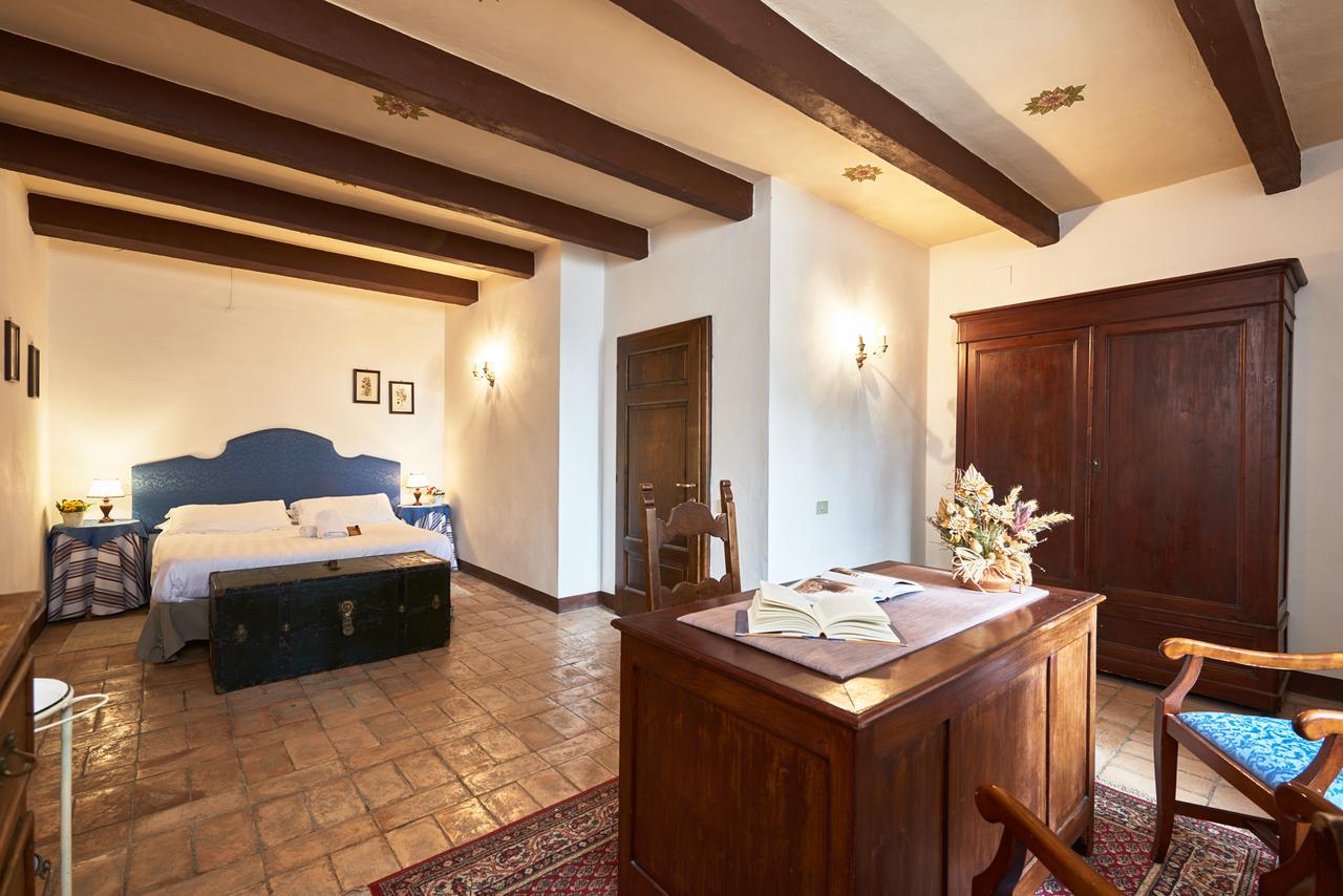 Agriturismo Pometti - Fattoria La Selva เตรกวานดา ภายนอก รูปภาพ