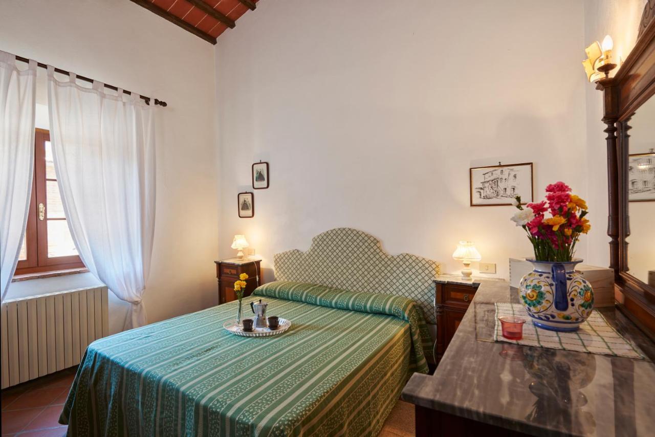 Agriturismo Pometti - Fattoria La Selva เตรกวานดา ภายนอก รูปภาพ