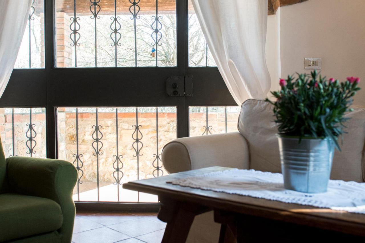 Agriturismo Pometti - Fattoria La Selva เตรกวานดา ภายนอก รูปภาพ