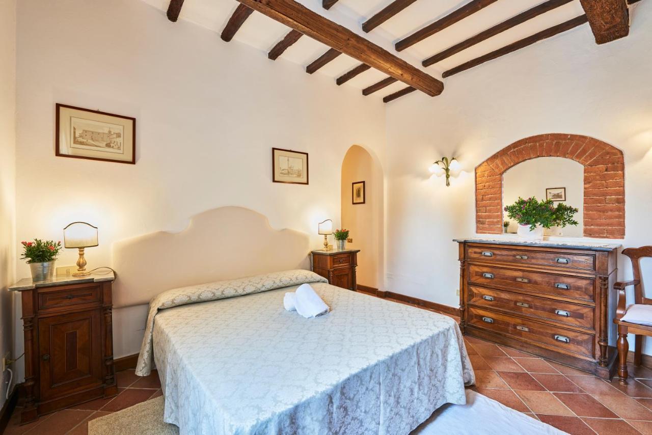 Agriturismo Pometti - Fattoria La Selva เตรกวานดา ภายนอก รูปภาพ