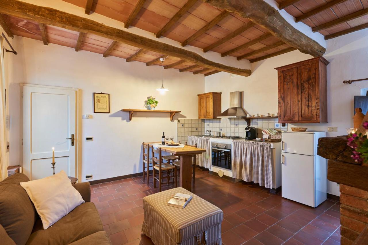 Agriturismo Pometti - Fattoria La Selva เตรกวานดา ภายนอก รูปภาพ