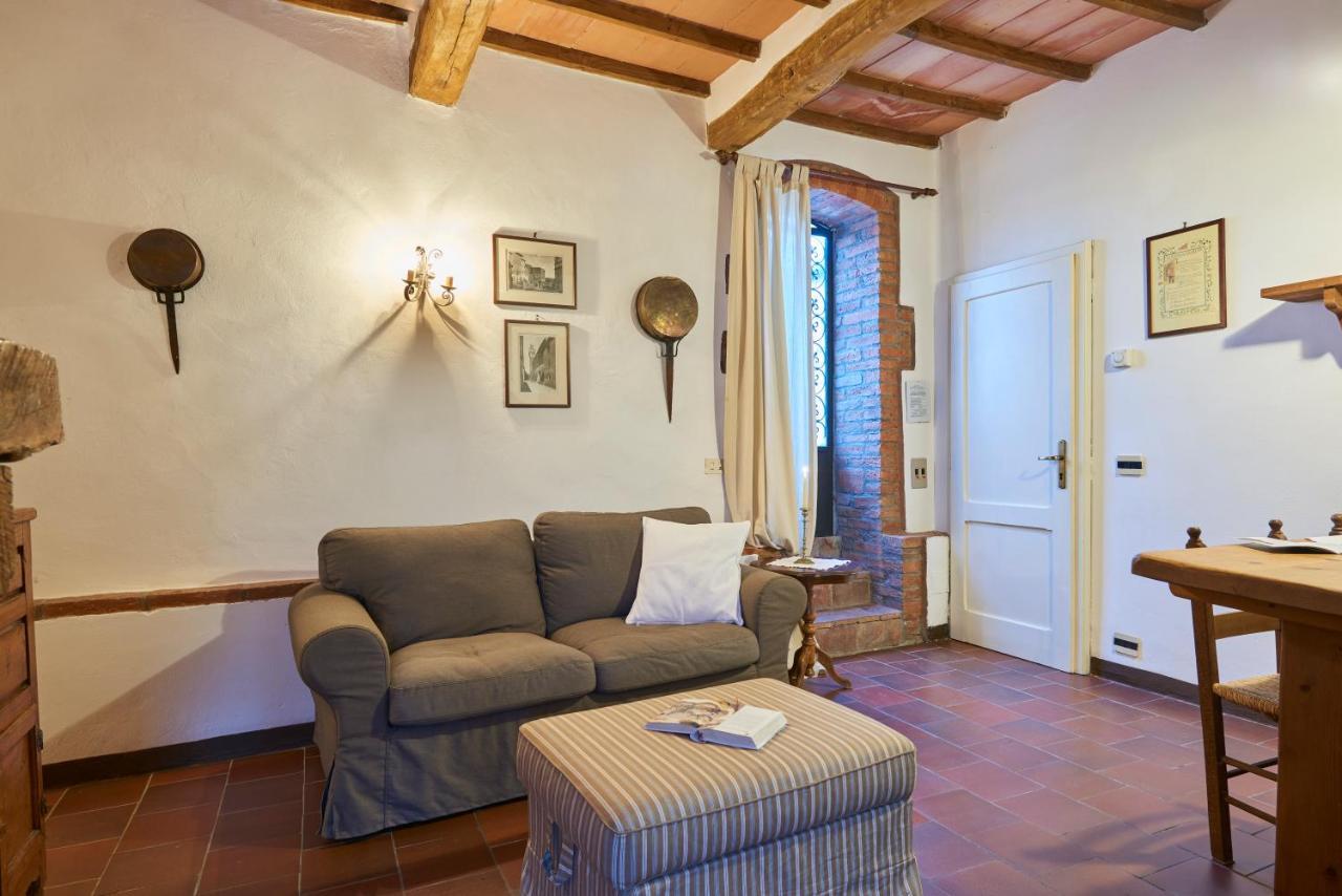 Agriturismo Pometti - Fattoria La Selva เตรกวานดา ภายนอก รูปภาพ